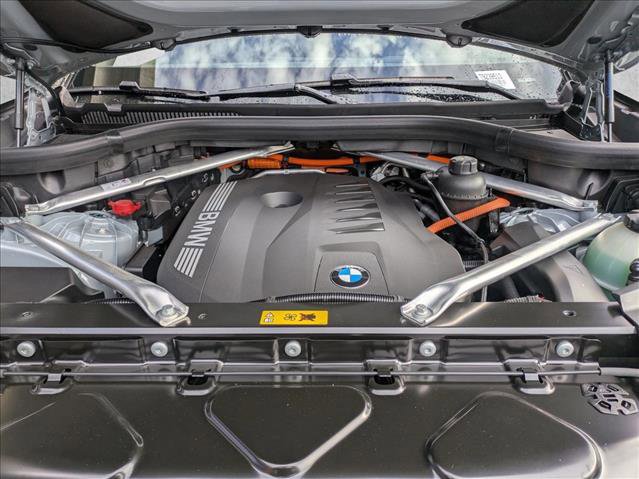 Used 2026 BMW X5 xDrive50e w/ M Sport Package image 18