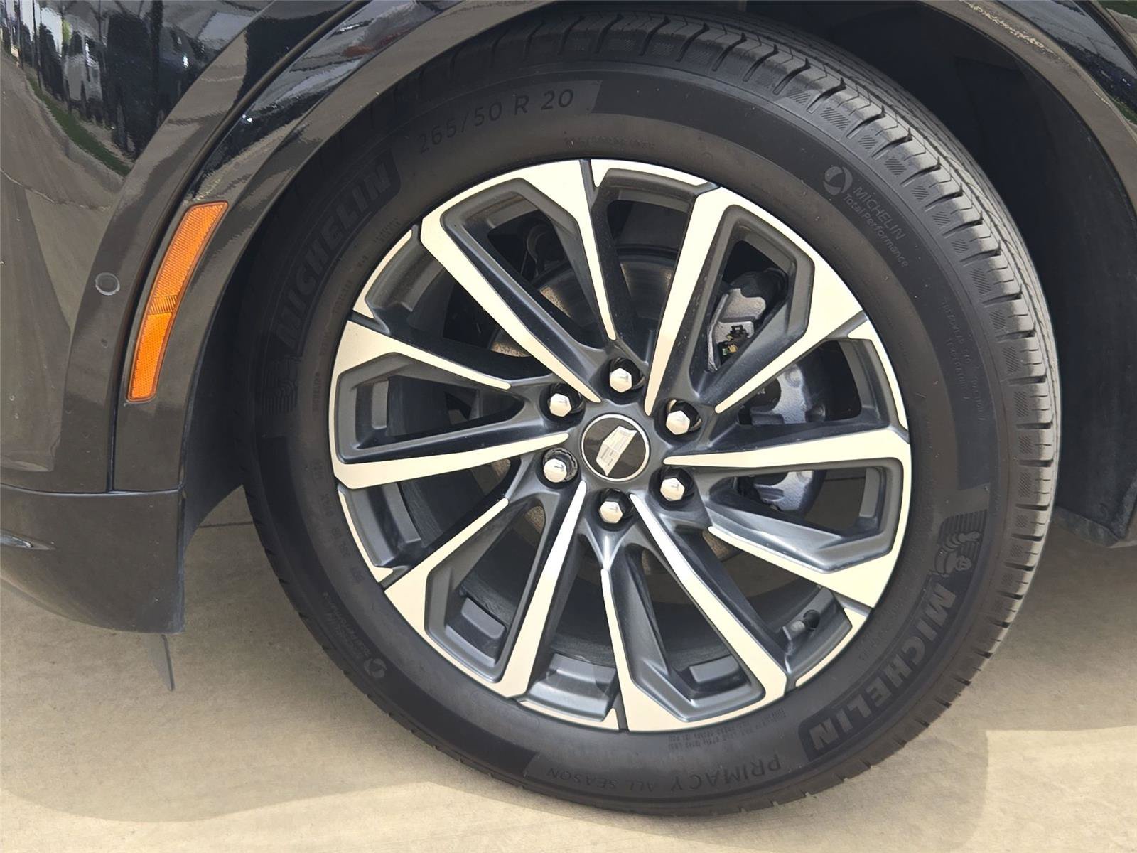 New 2025 Cadillac Lyriq Sport w/ LPO, Floor Liner Package AWD/4WD image 8
