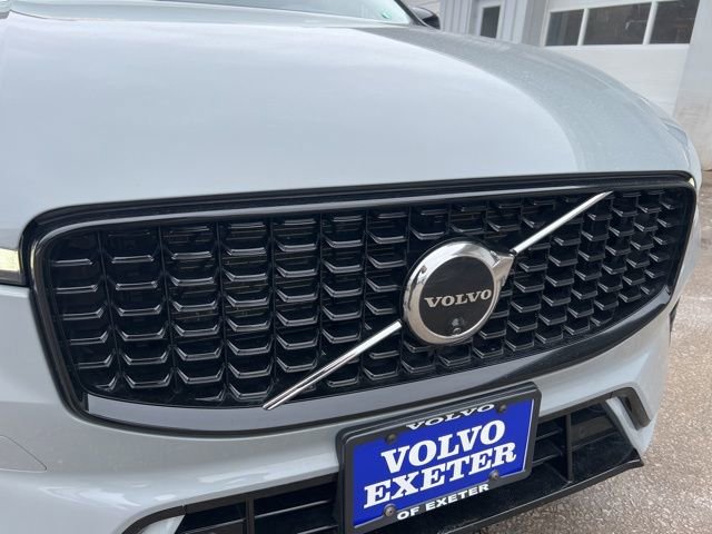 Certified 2025 Volvo XC60 B5 Plus image 14