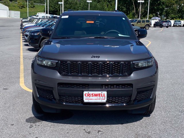 Used 2025 Jeep Grand Cherokee L Altitude AWD/4WD image 8