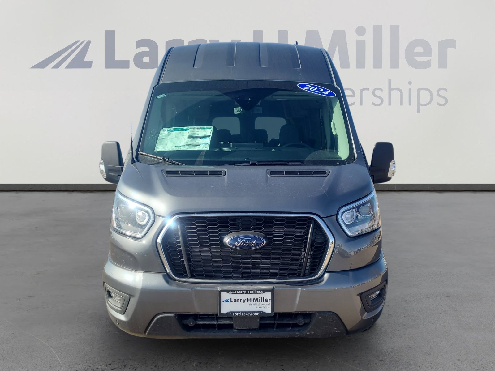 New 2024 Ford Transit 350 XLT image 8