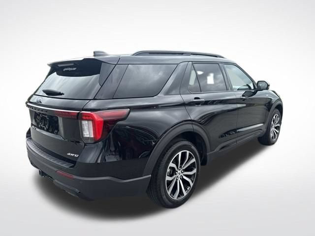 Used 2025 Ford Explorer ST-Line AWD/4WD image 5