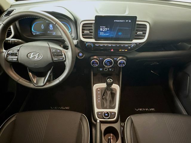 Used 2023 Hyundai Venue Limited w/ Cargo Package FWD image 27