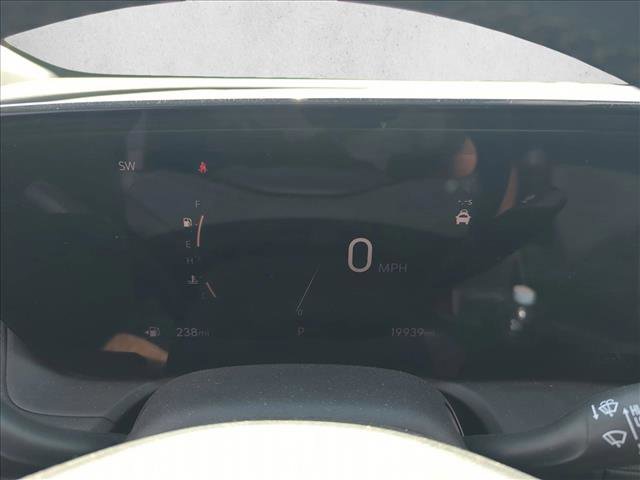 Used 2024 Buick Encore GX Sport Touring image 9