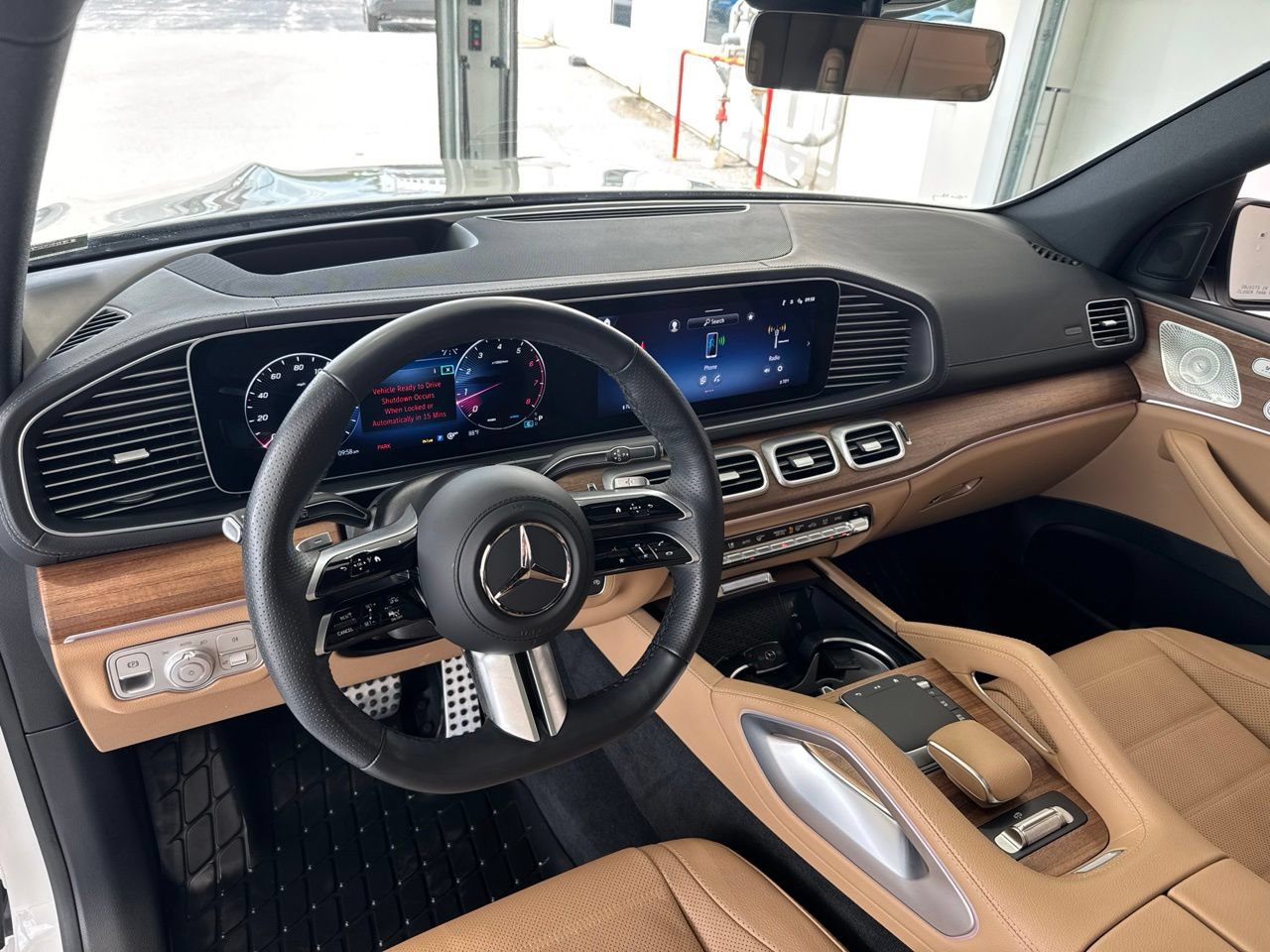 Used 2025 Mercedes-Benz GLS 450 4MATIC image 19