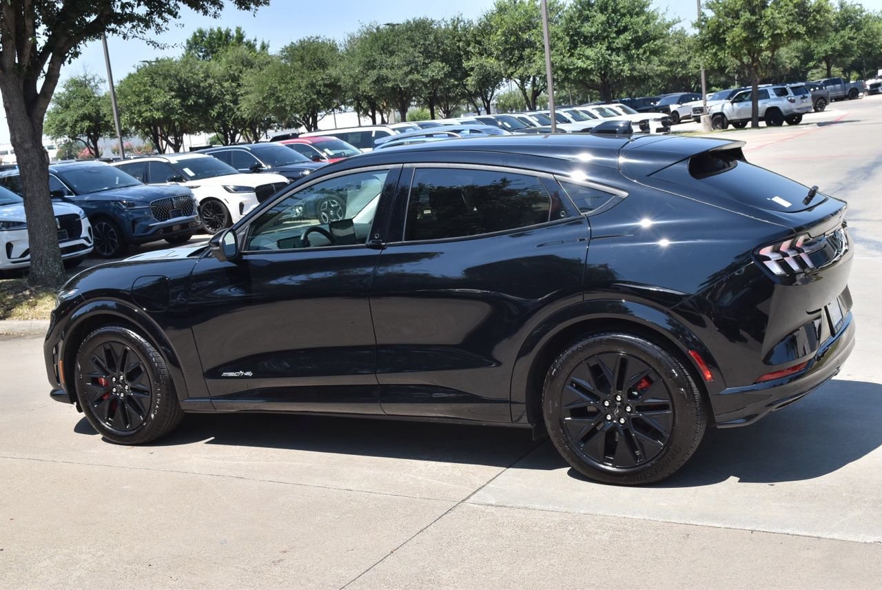 Certified 2025 Ford Mustang Mach-E Premium w/ Sport Appearance Package AWD/4WD image 11