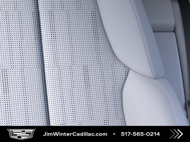 New 2026 Cadillac Lyriq Luxury w/ LPO, Floor Liner Package AWD/4WD image 21