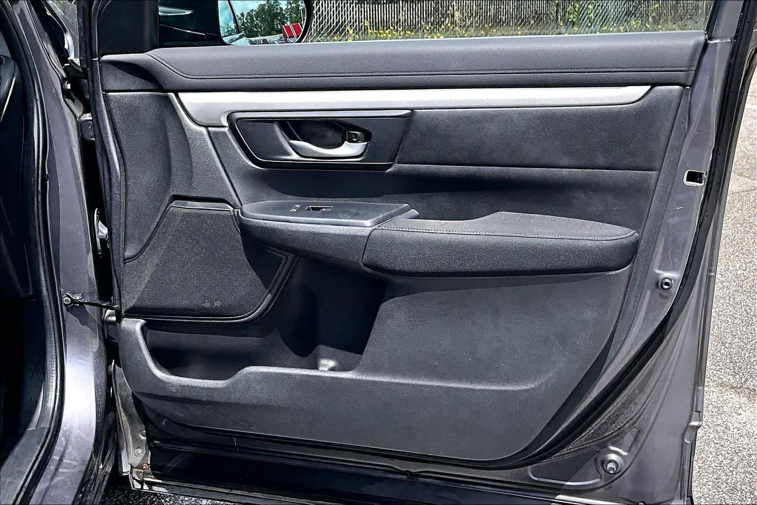 Used 2019 Honda CR-V LX image 23