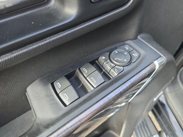 Certified 2020 Chevrolet Silverado 3500 LTZ w/ LTZ Plus Package image 29