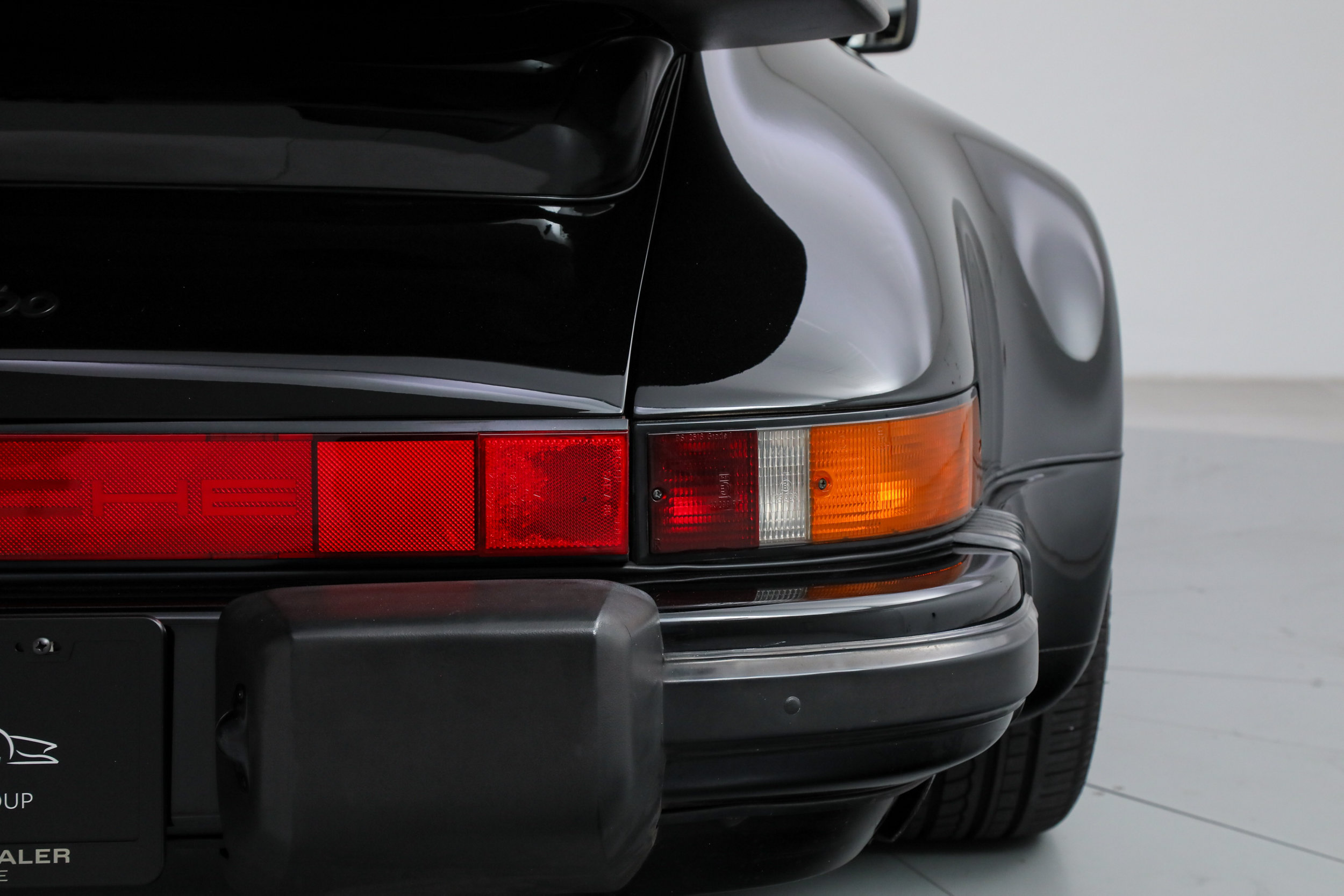 Used 1989 Porsche 911 Turbo Targa RWD image 28