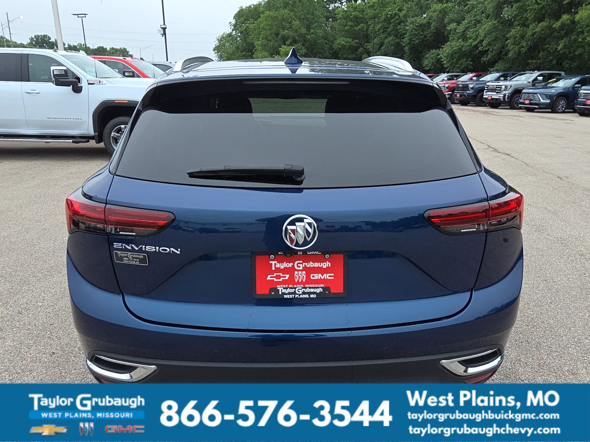 Used 2023 Buick Envision Essence FWD image 7