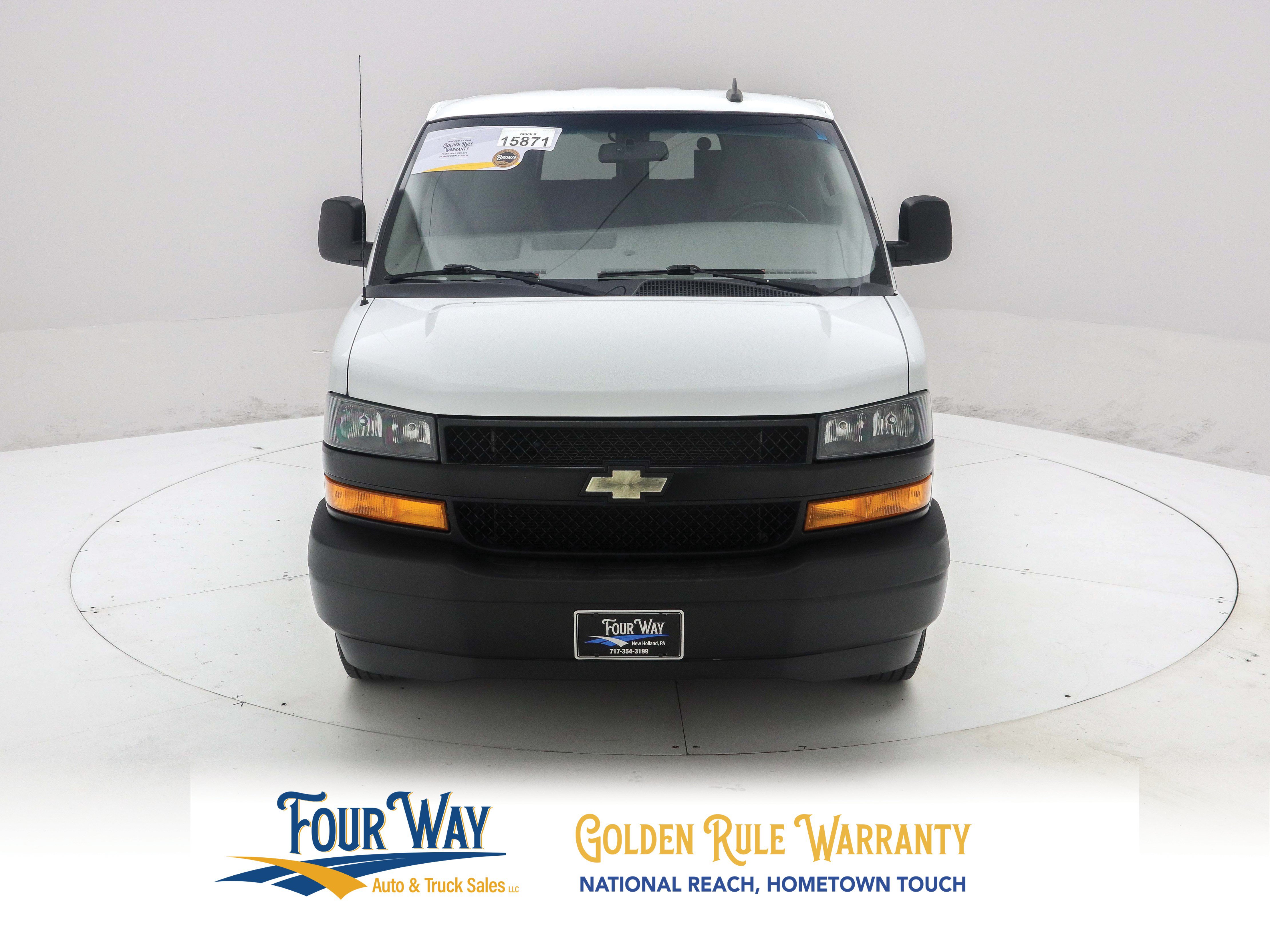 Used 2021 Chevrolet Express 3500 LS RWD image 9