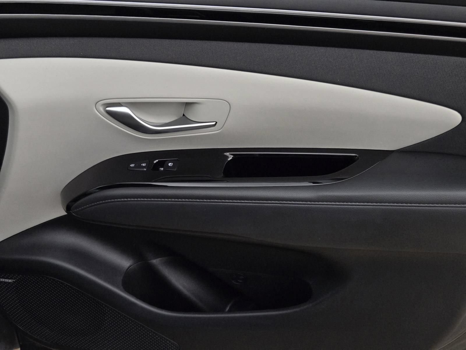 Used 2022 Hyundai Tucson SEL w/ Convenience + Premium Package FWD image 9