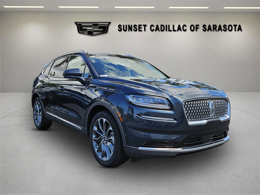 Used 2022 Lincoln Nautilus Reserve image 1
