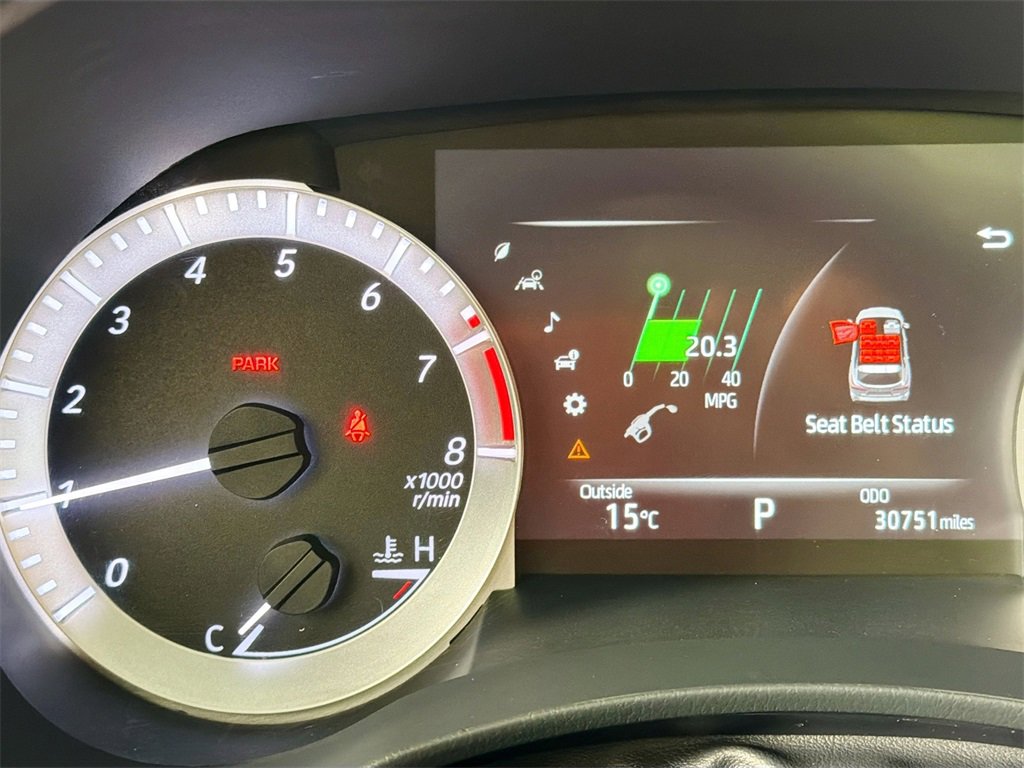 Used 2023 Toyota Highlander L image 12