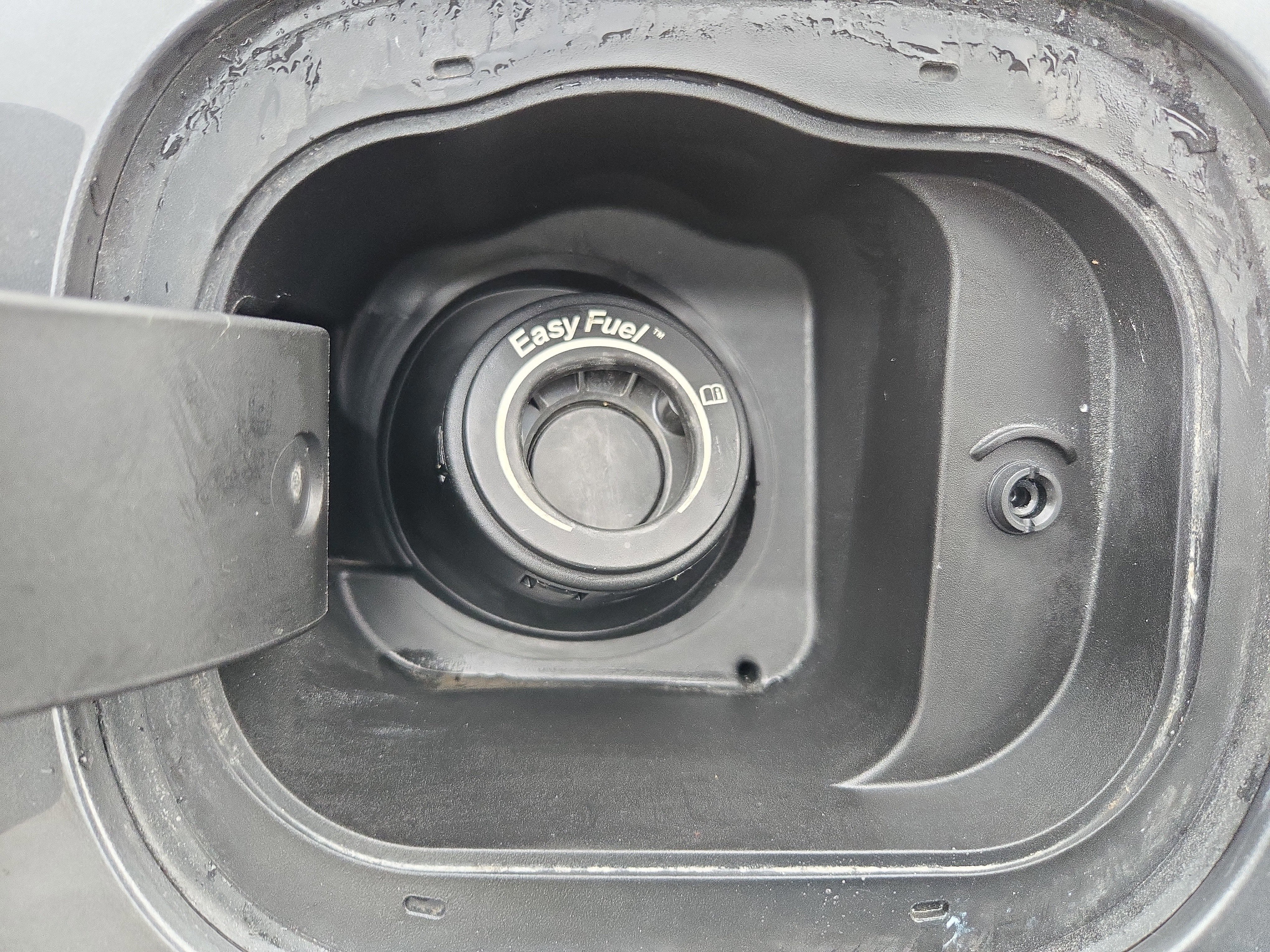 Used 2021 Ford Escape SEL image 30