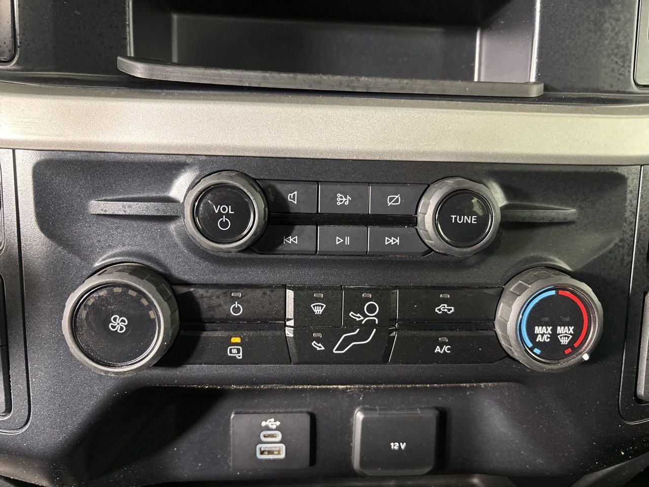 Used 2024 Ford F250 XLT w/ FX4 Off-Road Package image 17