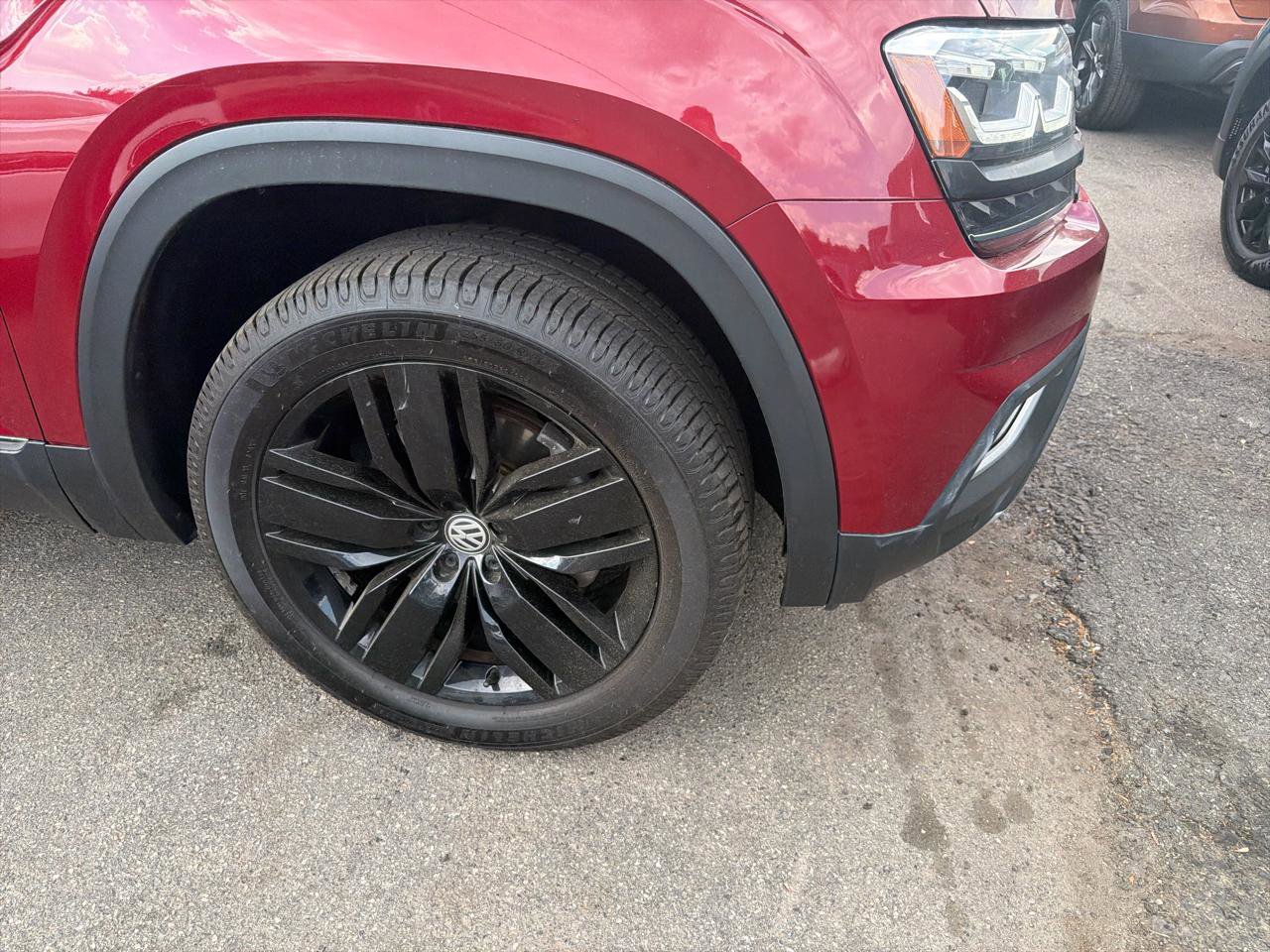 Used 2019 Volkswagen Atlas SEL AWD/4WD image 4