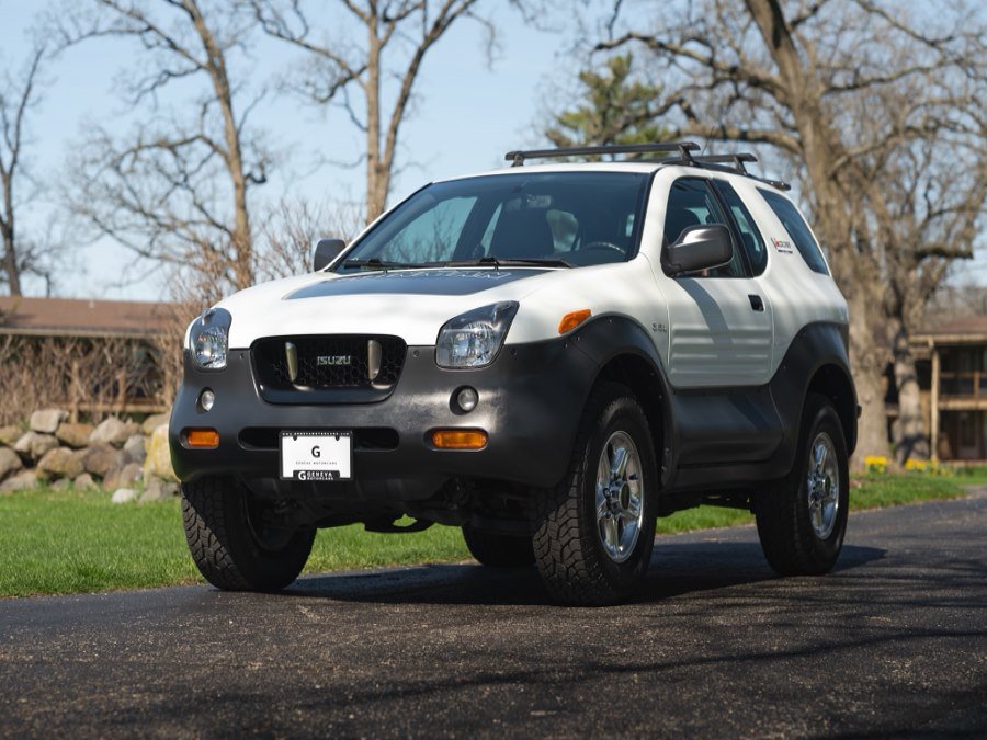 Used 1999 Isuzu VehiCROSS AWD/4WD image 2