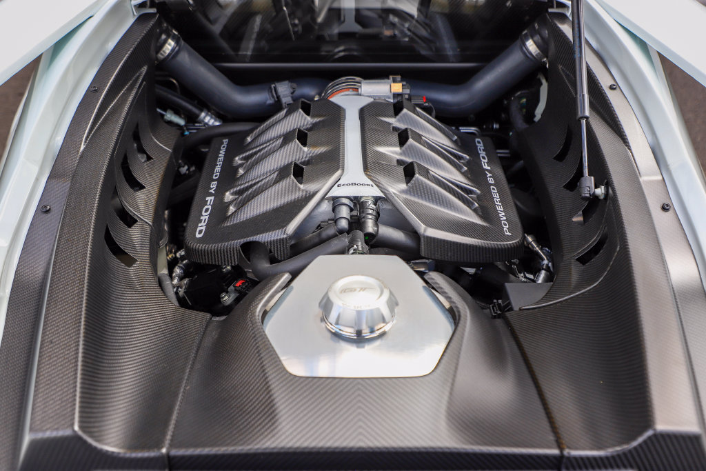 Used 2017 Ford GT RWD image 59