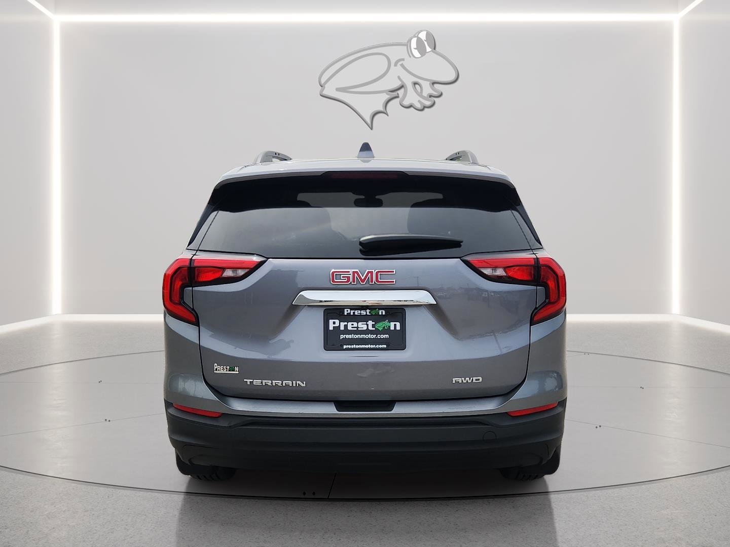 Used 2018 GMC Terrain SLE w/ Driver Convenience Package image 4