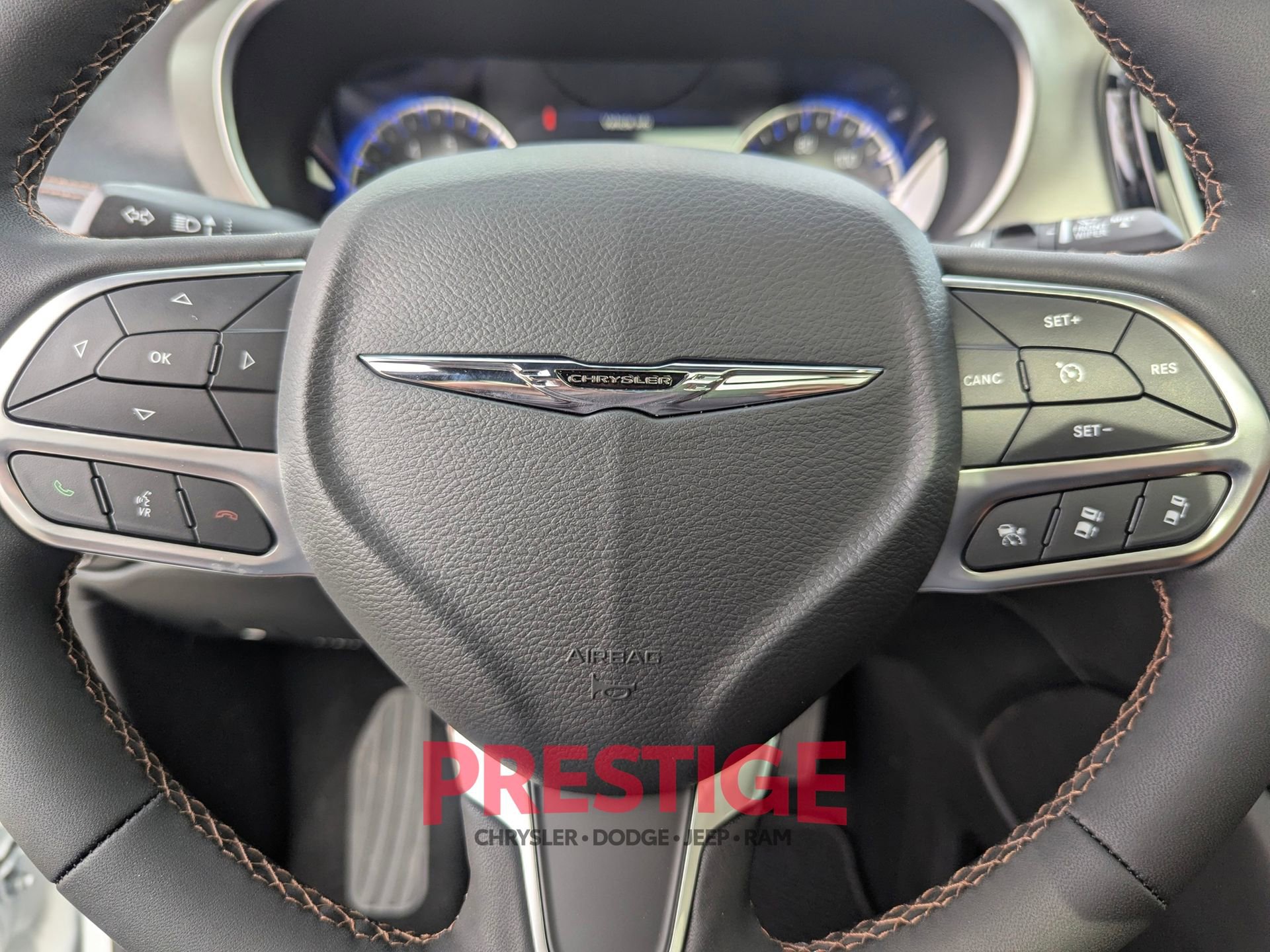 New 2026 Chrysler Pacifica Pinnacle w/ Trailer Tow Group AWD/4WD image 12