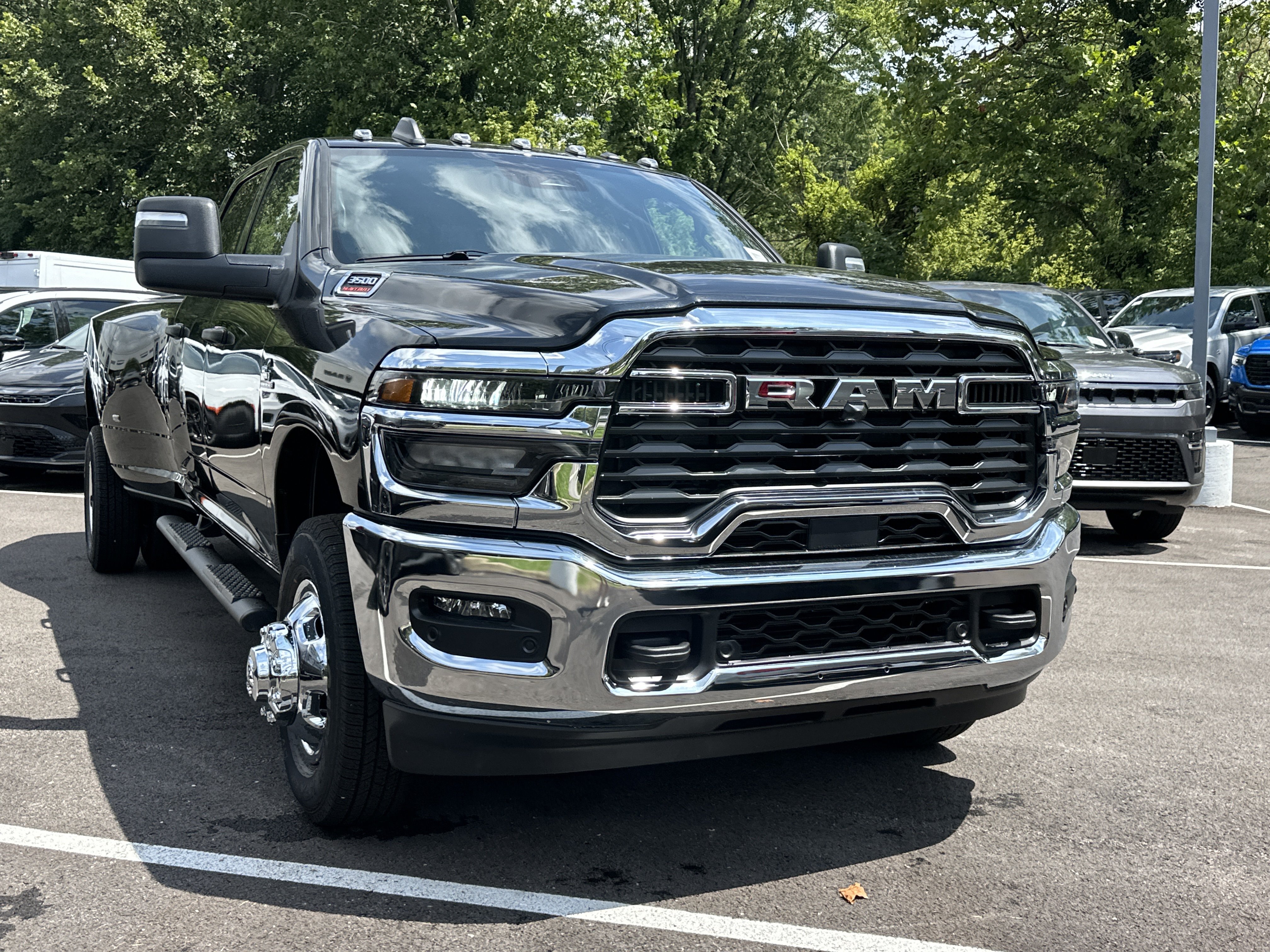 New 2026 RAM 3500 Tradesman AWD/4WD image 21