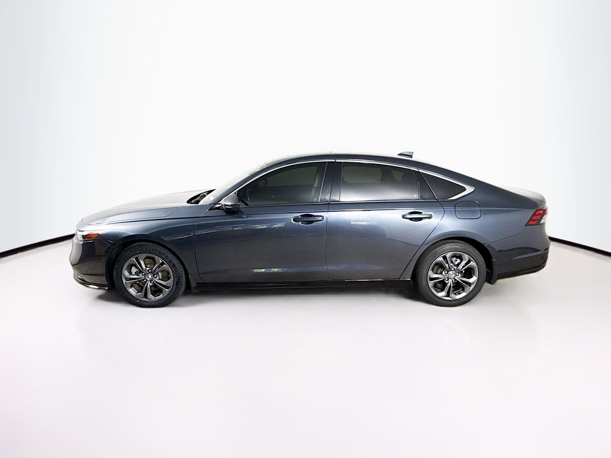 Certified 2024 Honda Accord EX-L image 7