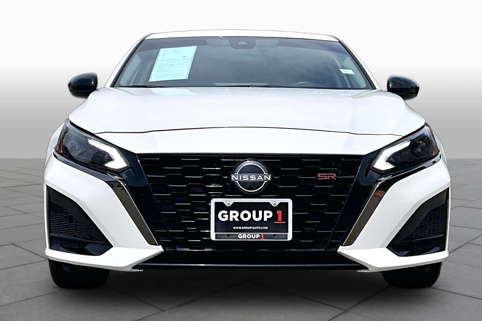 Certified 2024 Nissan Altima 2.5 SR w/ SR Premium Package FWD image 4