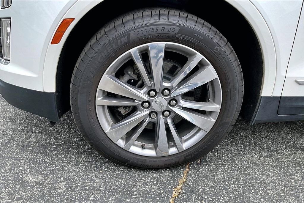 Certified 2024 Cadillac XT5 Premium Luxury FWD image 12