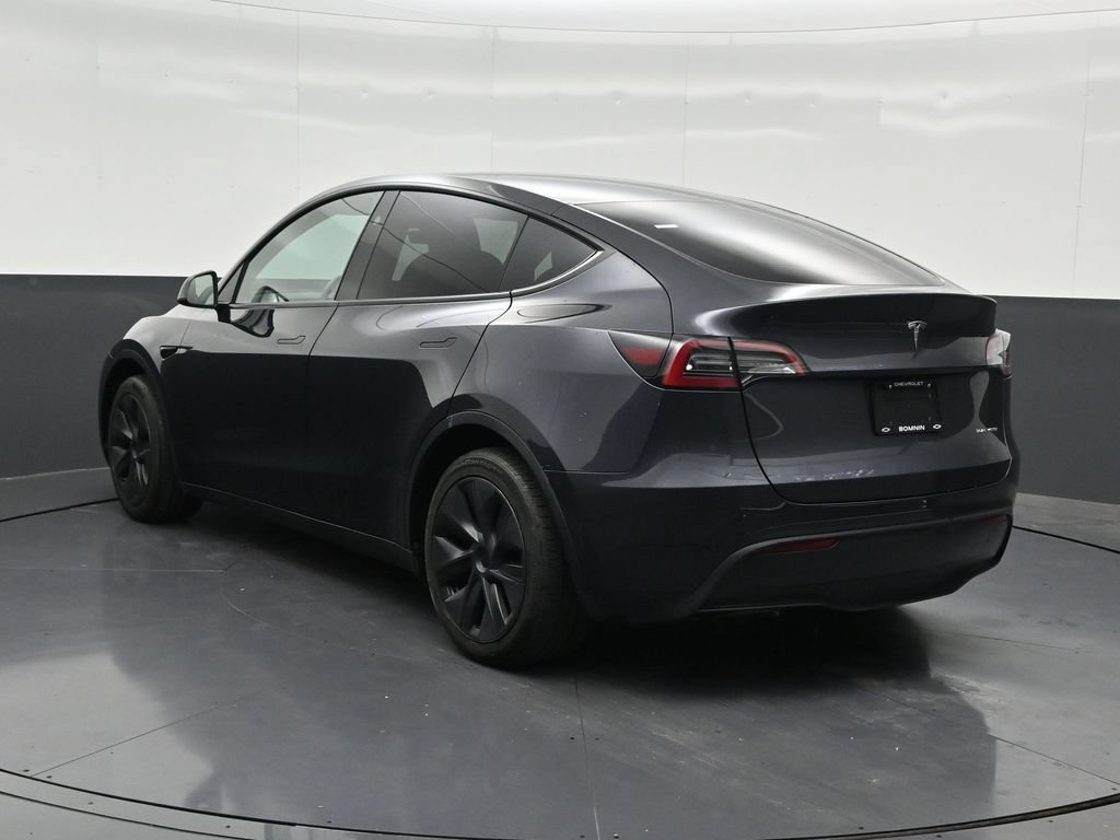 Used 2024 Tesla Model Y Long Range AWD/4WD image 3