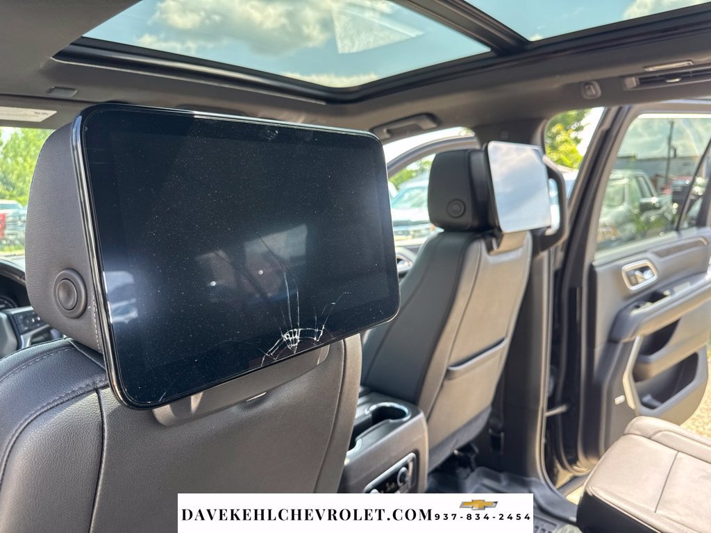 Used 2021 Chevrolet Suburban Z71 w/ Rear Media and Nav Package AWD/4WD image 39