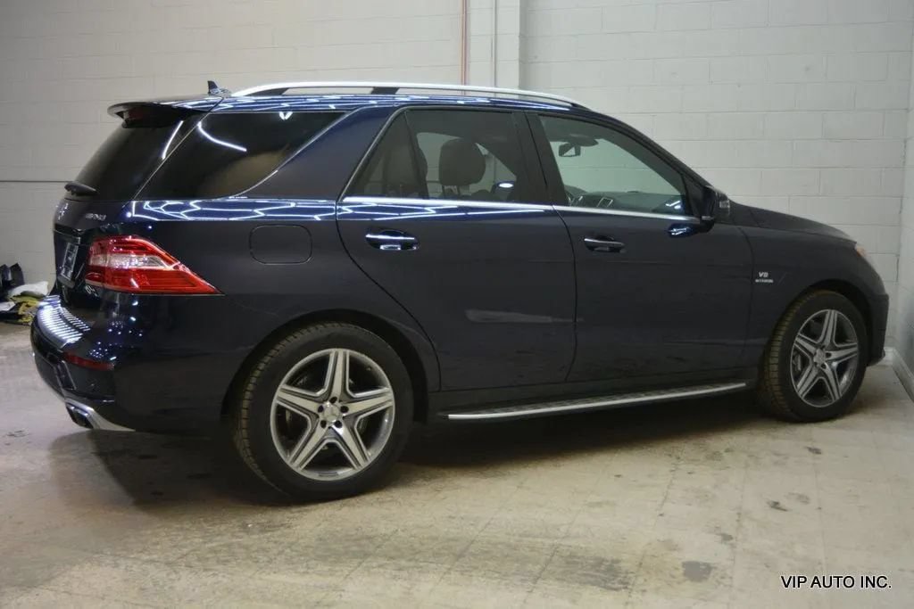 Used 2012 Mercedes-Benz ML 63 AMG 4MATIC image 30