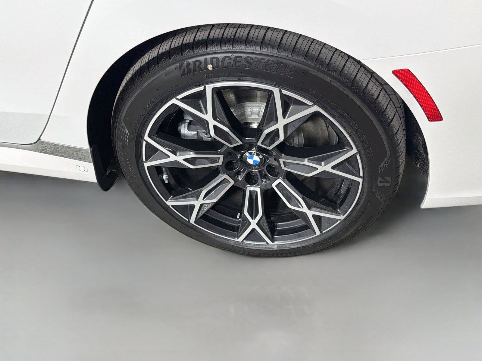 New 2026 BMW i7 eDrive50 w/ Executive Package RWD image 33
