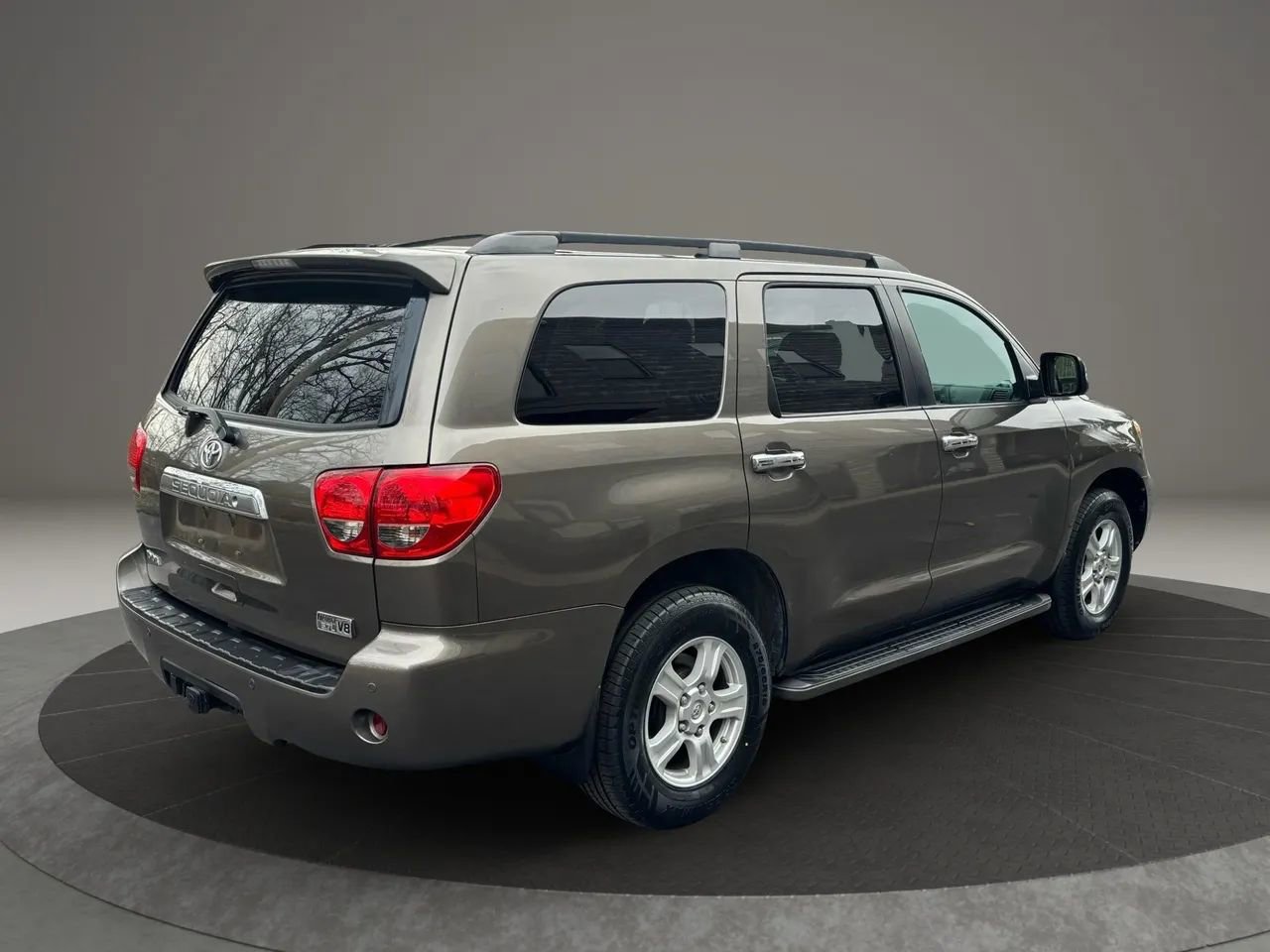 Used 2008 Toyota Sequoia Limited RWD image 11
