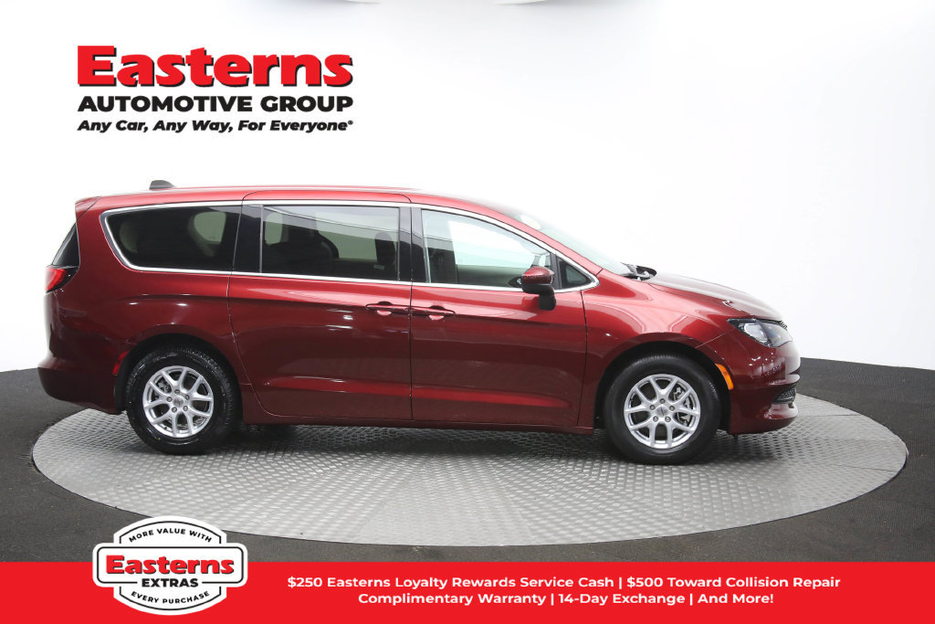 Used 2023 Chrysler Voyager LX FWD image 46
