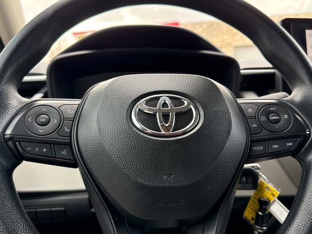 Used 2024 Toyota Corolla LE image 27