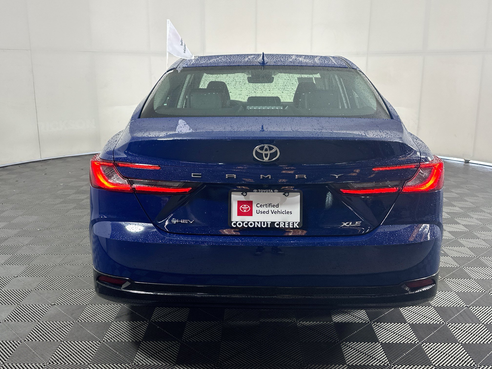 Used 2026 Toyota Camry XLE FWD image 4