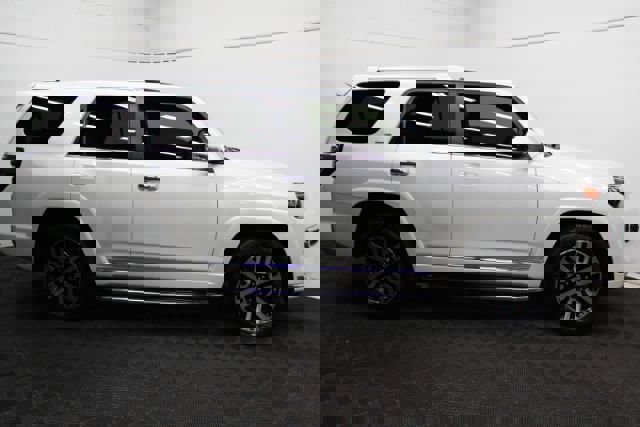 Used 2016 Toyota 4Runner Limited image 4