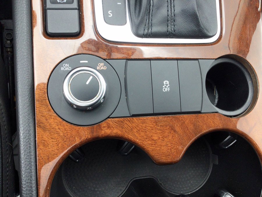 Used 2012 Volkswagen Touareg VR6 AWD/4WD image 36