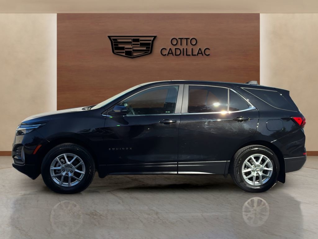 Used 2023 Chevrolet Equinox LT image 2