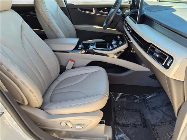 Used 2023 Lincoln Nautilus AWD image 20