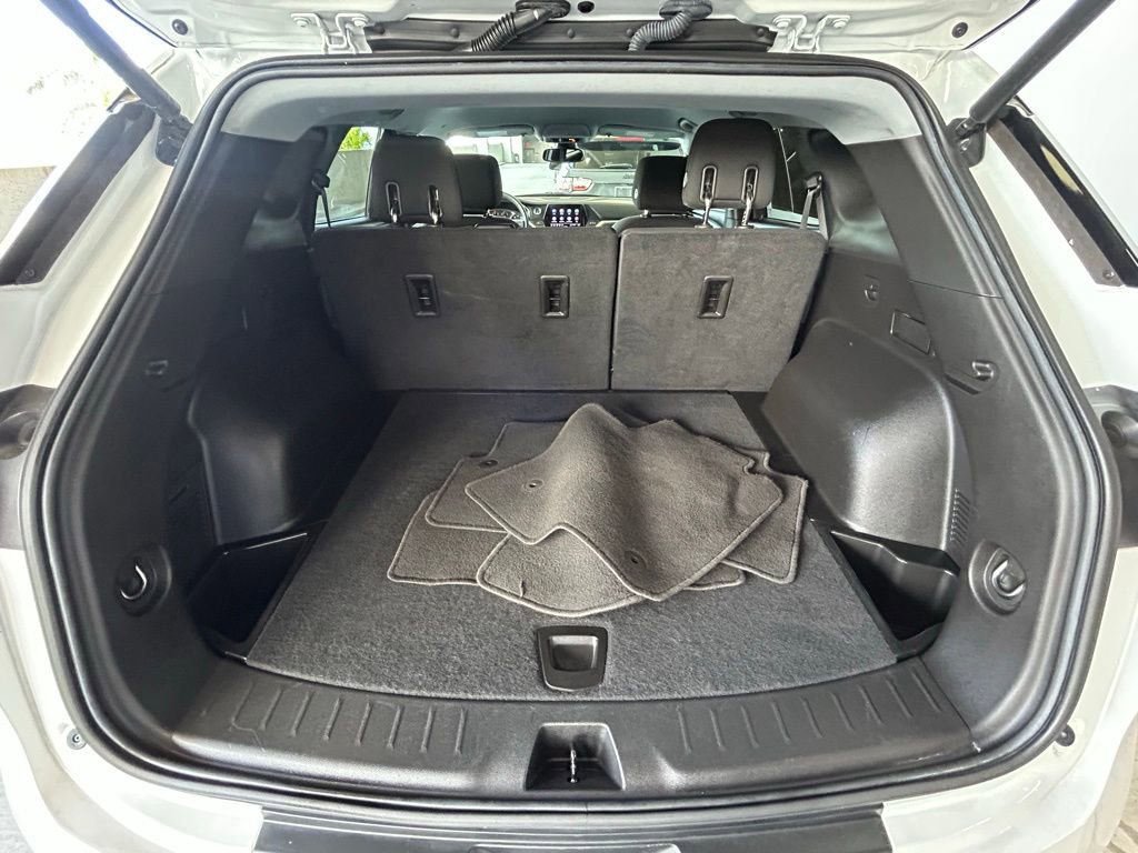 Used 2021 Chevrolet Blazer LT image 29