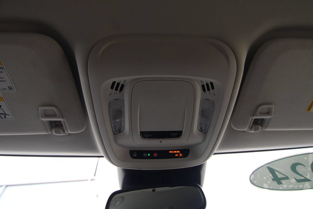 Used 2024 Buick Envision Preferred AWD/4WD image 30