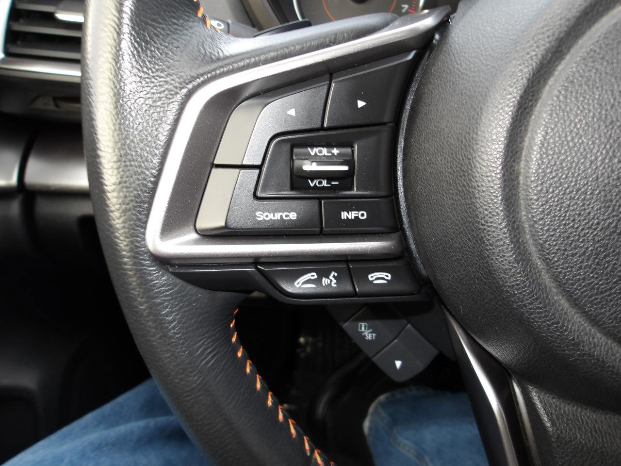 Used 2023 Subaru Crosstrek 2.5i Limited AWD/4WD image 17