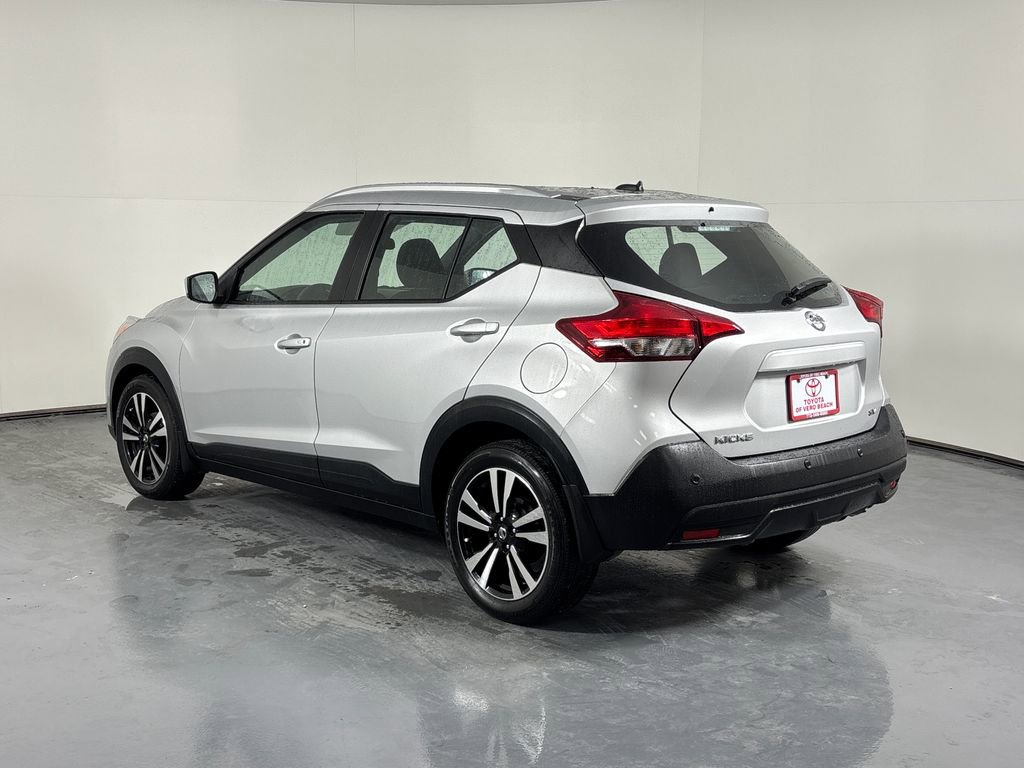 Used 2020 Nissan Kicks SV image 4