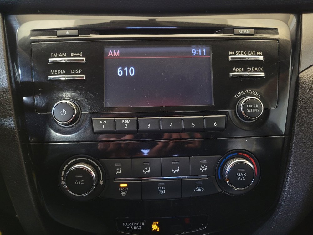 Used 2016 Nissan Rogue S image 25