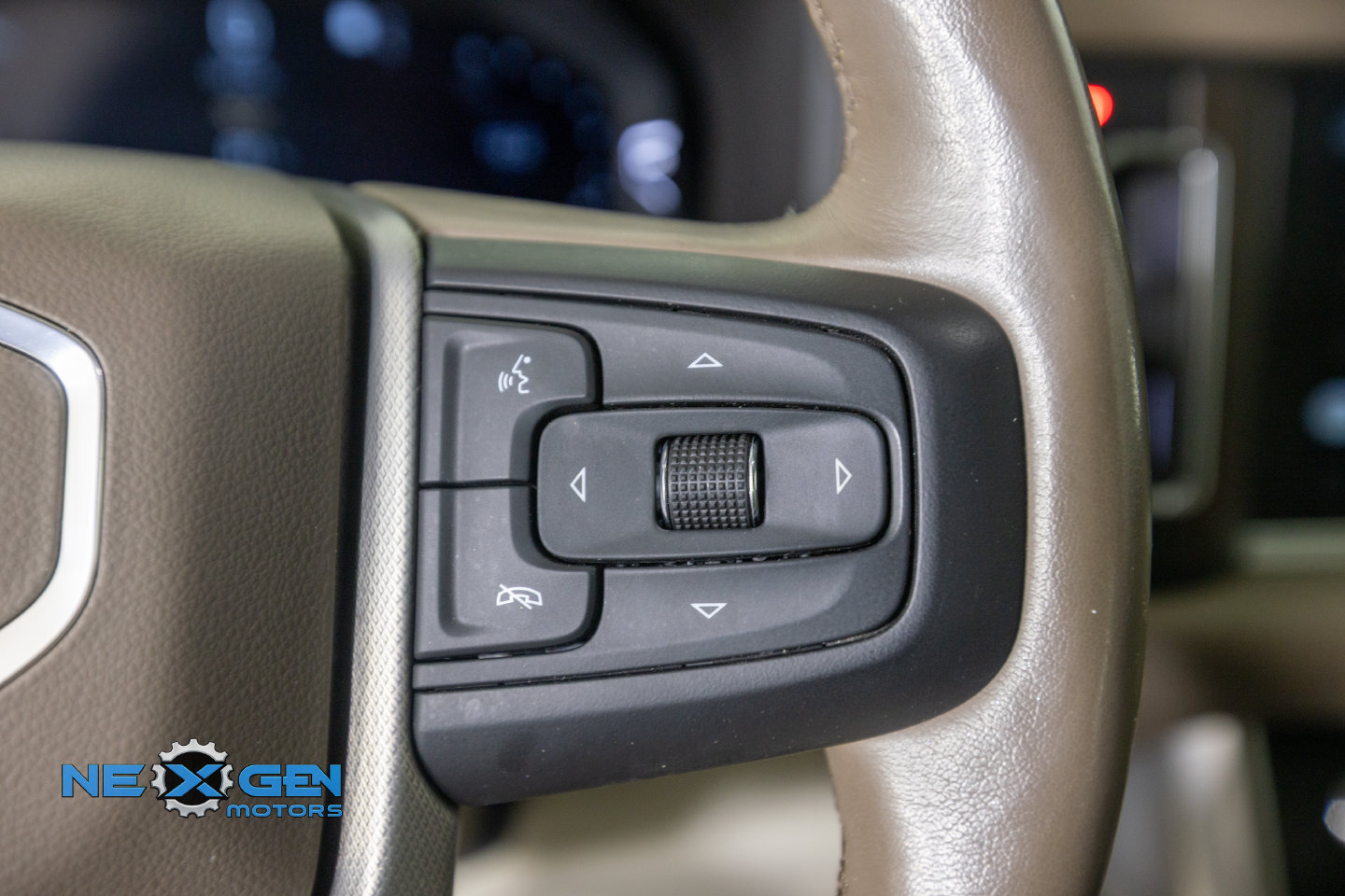 Used 2022 GMC Yukon XL Denali AWD/4WD image 18