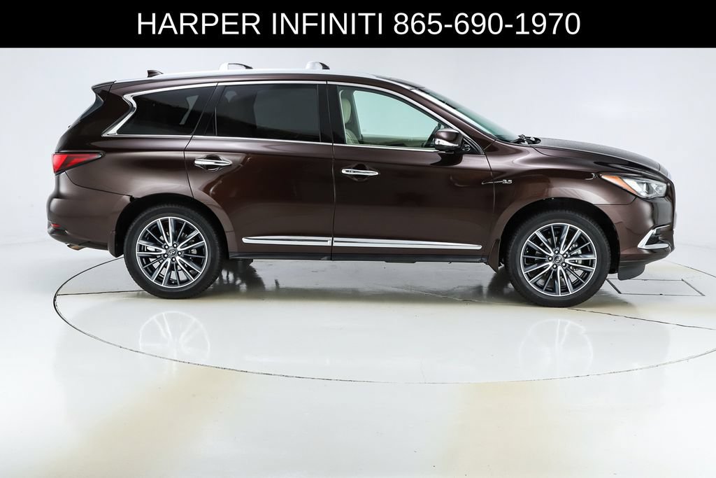 Used 2020 INFINITI QX60 Luxe w/ Sensory Package AWD/4WD image 11