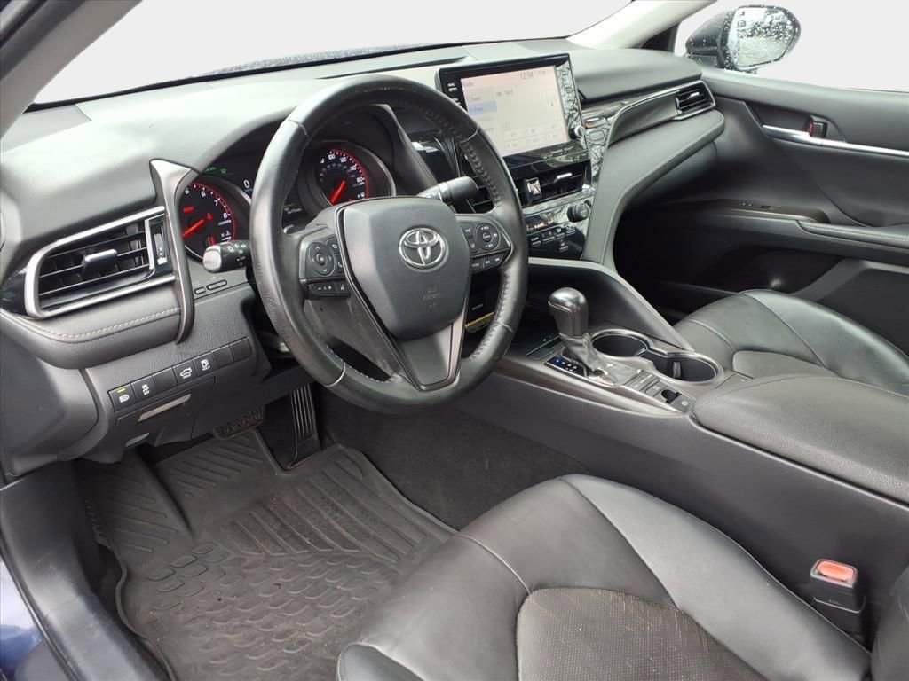 Used 2021 Toyota Camry XSE image 9
